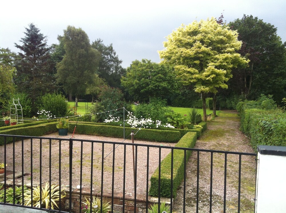 Bongate House