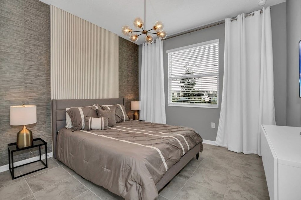 3180 Para Unit 101 3 Bedroom Townhouse