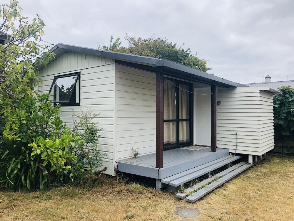 1 double and 1 sofa bed Garden Chalet