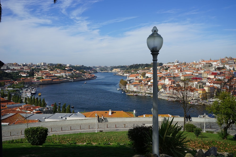 Apartments Luiz I Bridge
