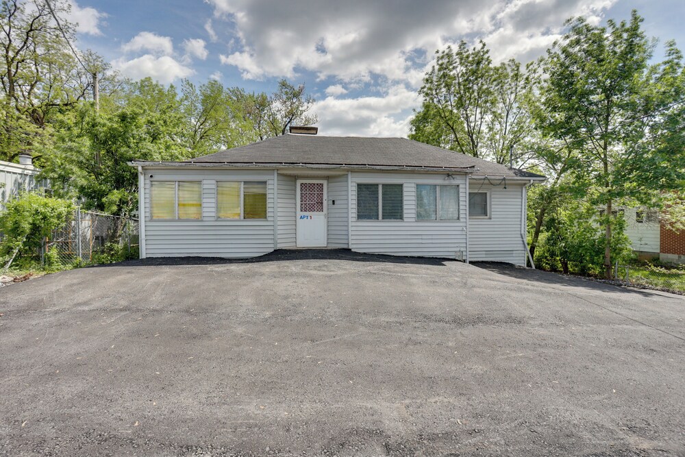 9 Mi to Midtown: Convenient Harrisburg Apt