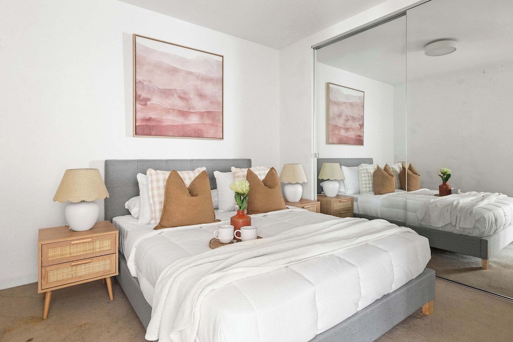 A Cozy 2BR Home Next to The Yarra River