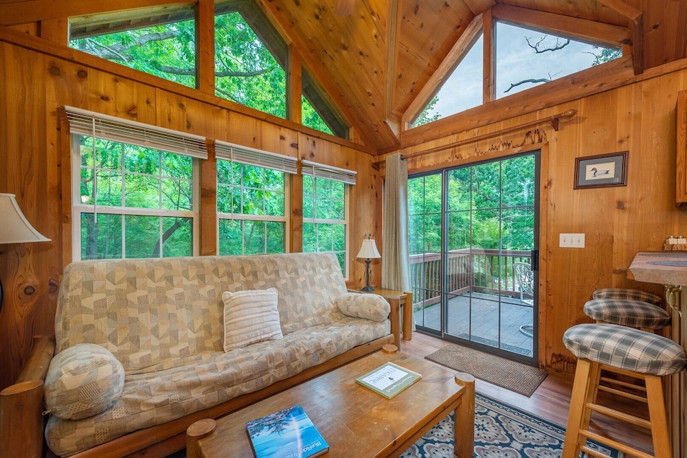 Engadine Inn  Cabins - Property Image 76