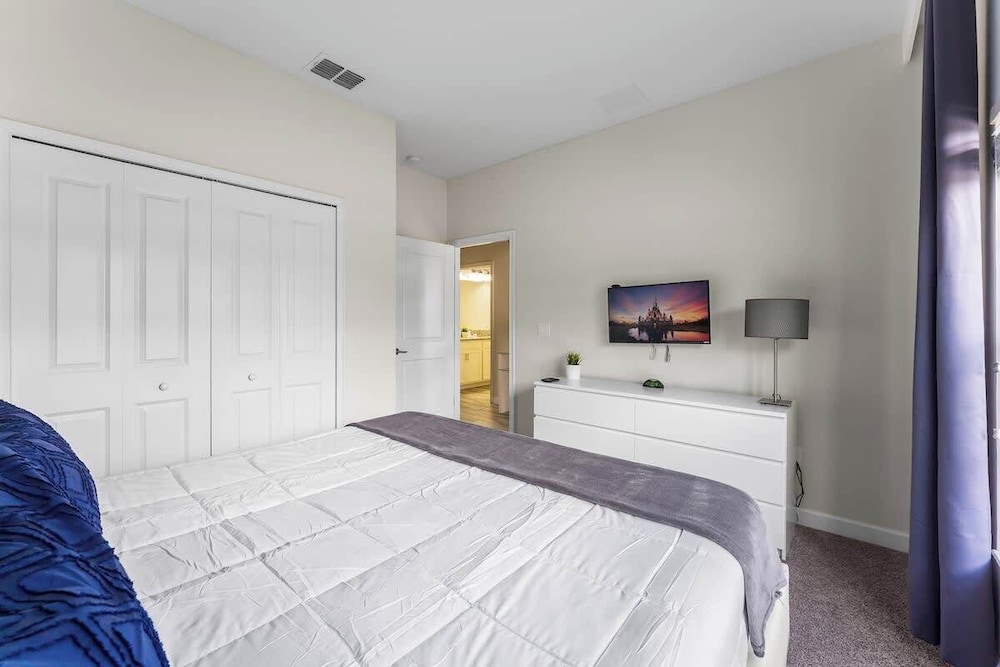 Private Pool Plus 5BR Themed Bedrooms