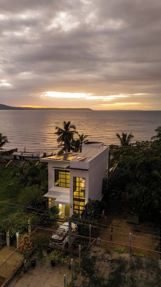 RLJ Beach House