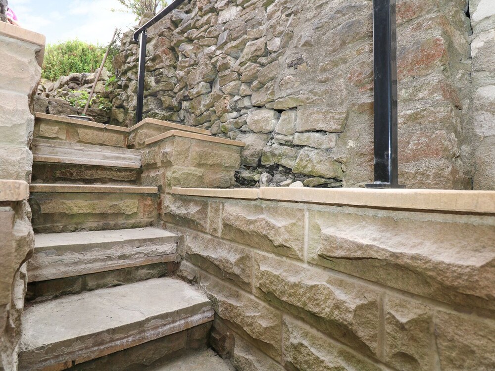 Bakewell Vacations - Gritstone Cottage - Property Image 9