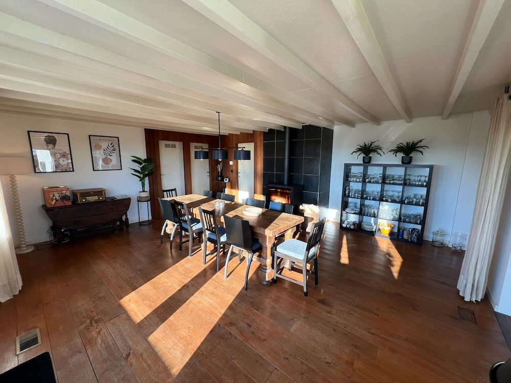 Spacious Villa With Sauna