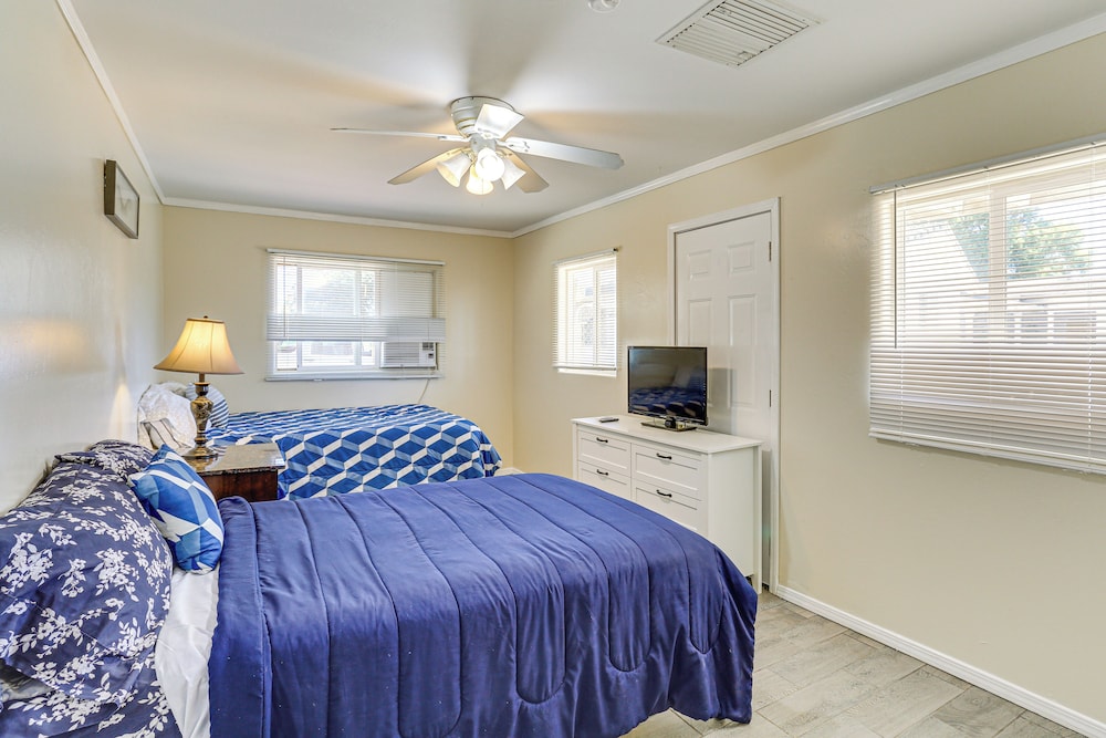 Pet-friendly Unit w/ Yard Near Sacramento River!