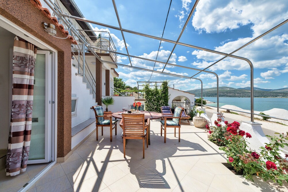 Modern Apartment in Arbanija with Hot Tub view 5