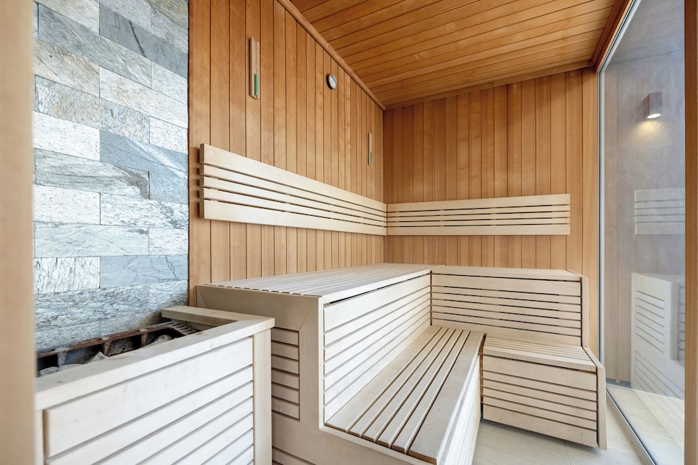 Morska Apartment With Spa by Renters