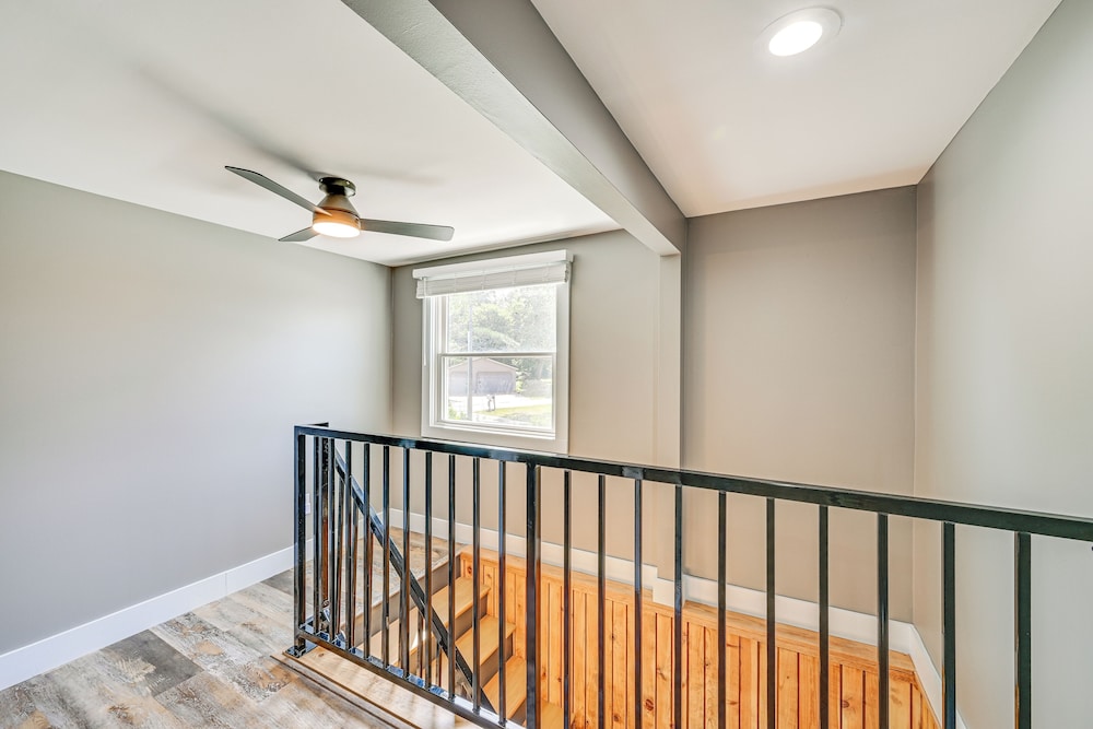 Private Indoor Hot Tub: Fish & Boat on Sylvan Lake