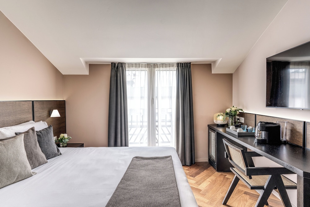 Hotel Plinius Lifestyle Hotel Lake Como - Image 1