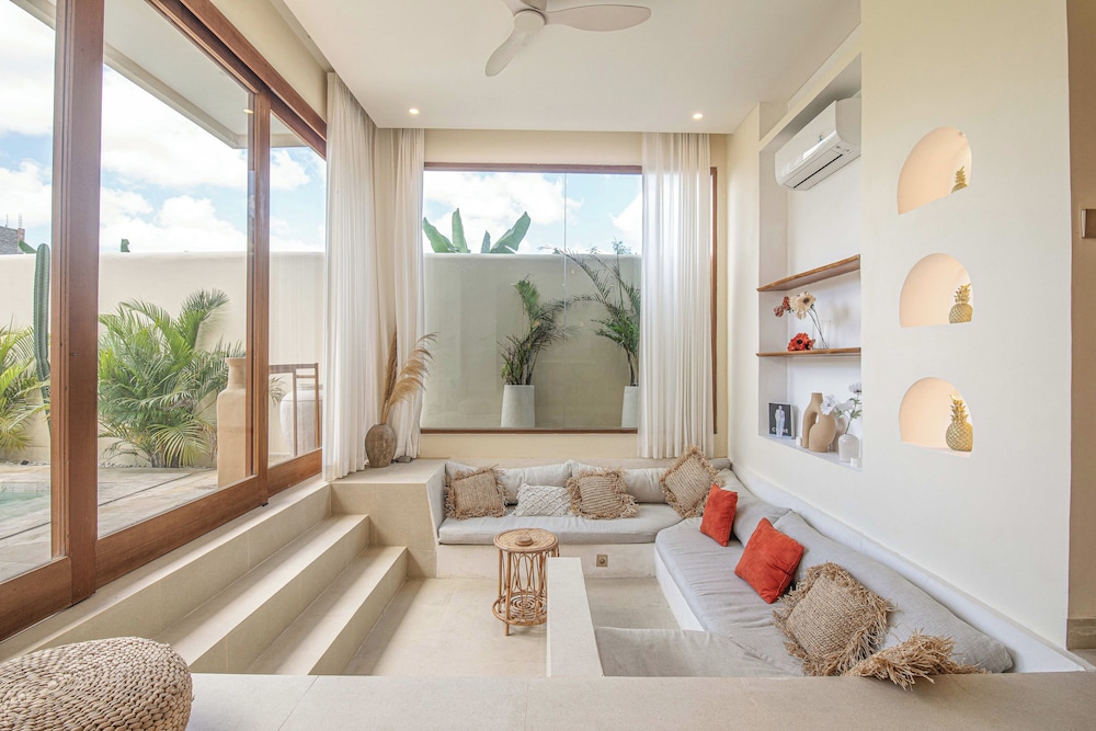 Luxury 4BR Villa With Private Pool in Canggu