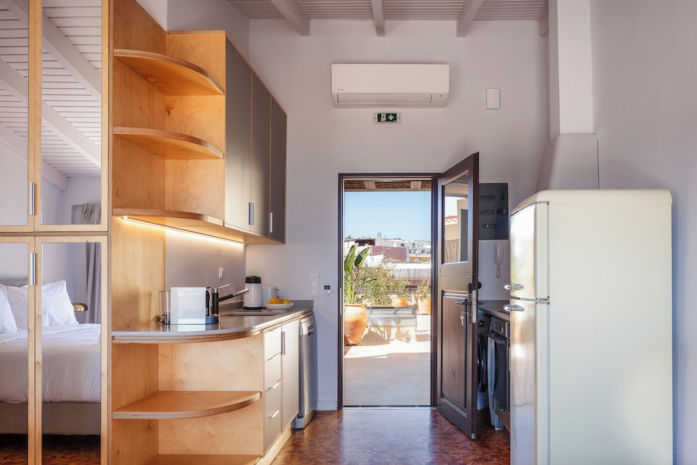 seafront cozy suite for 2 in Rethymno