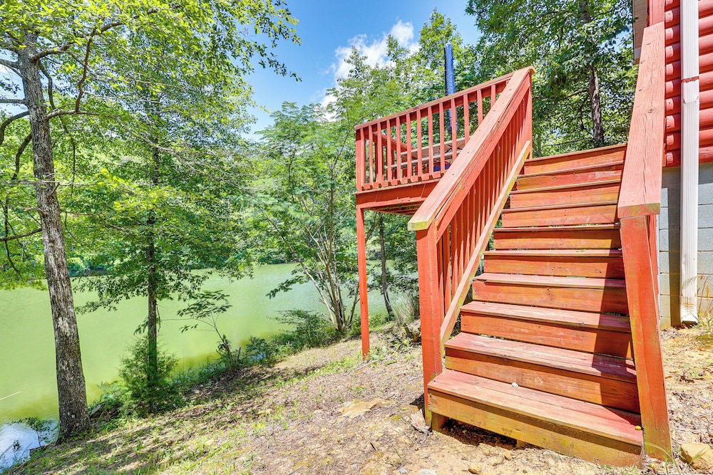 Secluded Alabama Retreat - Lewis Smith Lake Access view 3