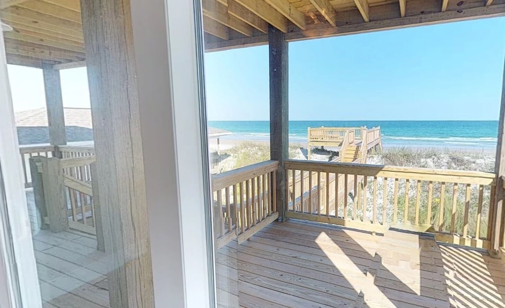 Next to Sea Gallery by Topsail Realty