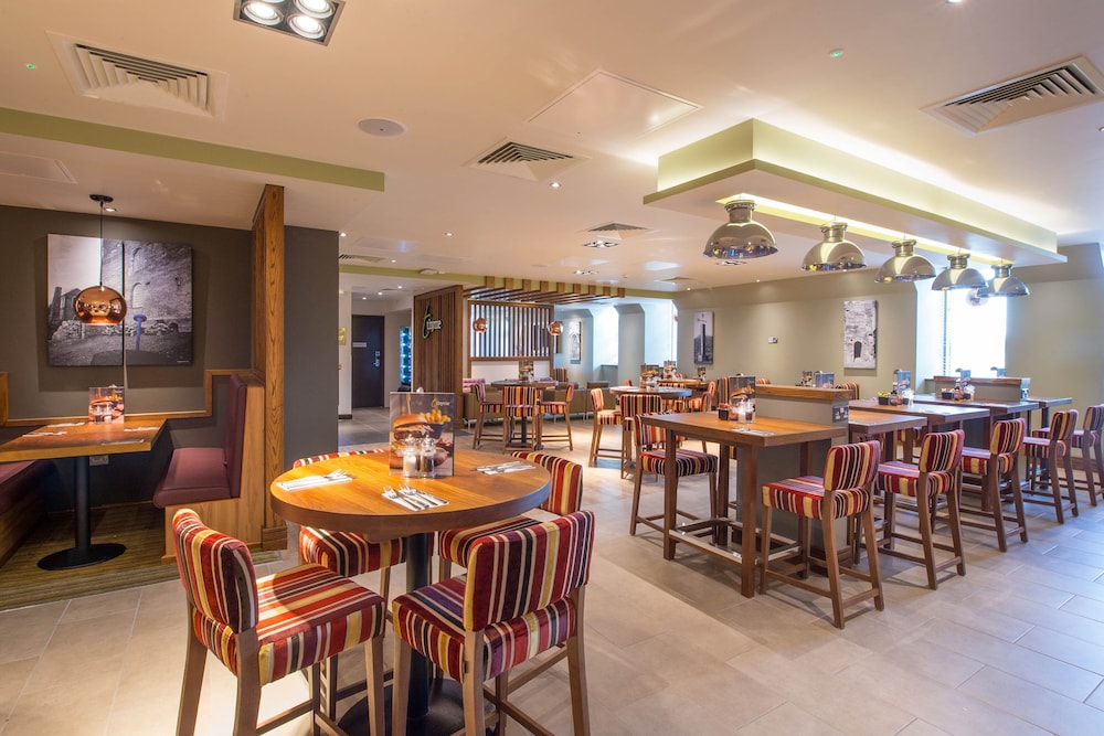 Premier Inn Telford International Centre 4