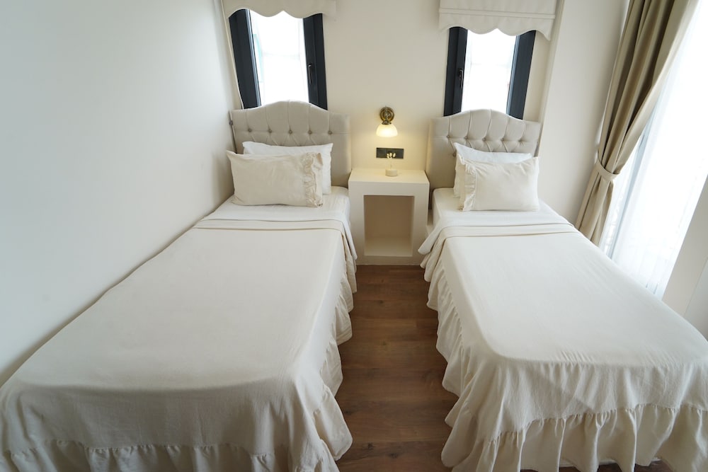 Cunda House Küçük Otel - Image 41