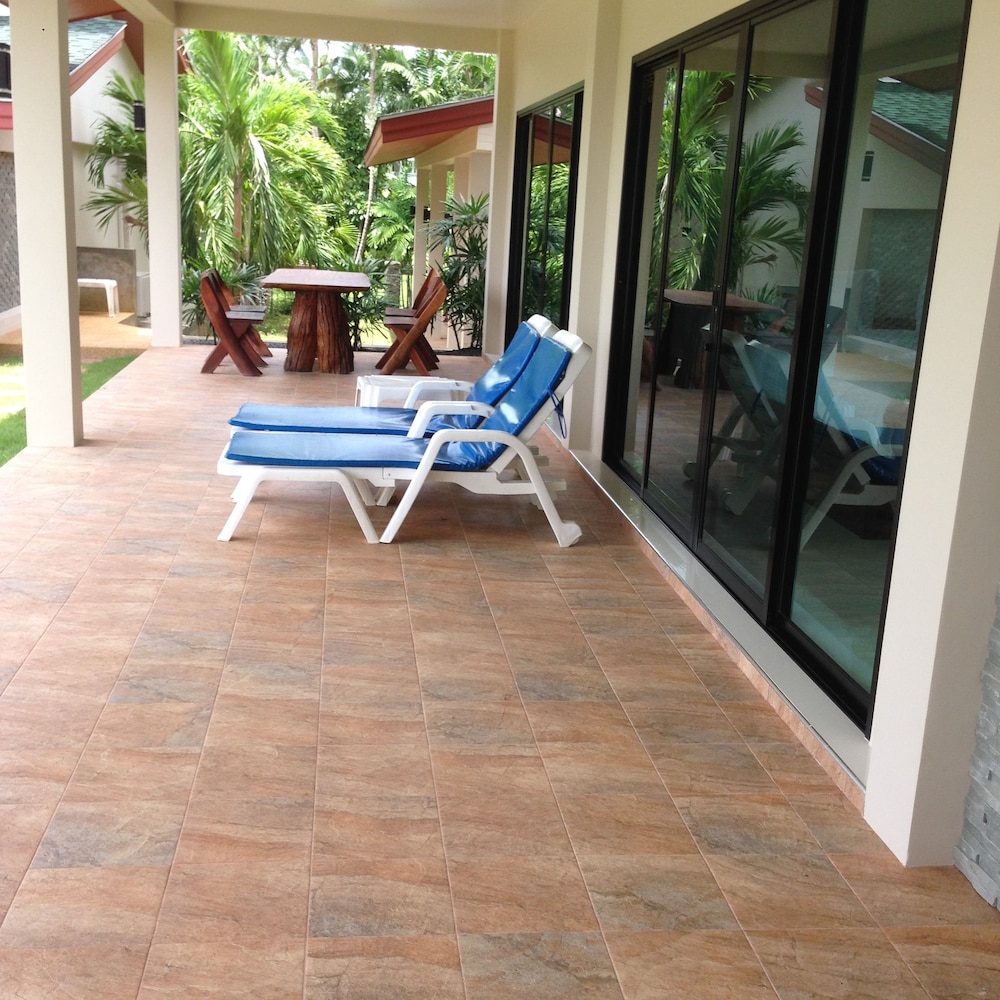 Naya Pool Villa