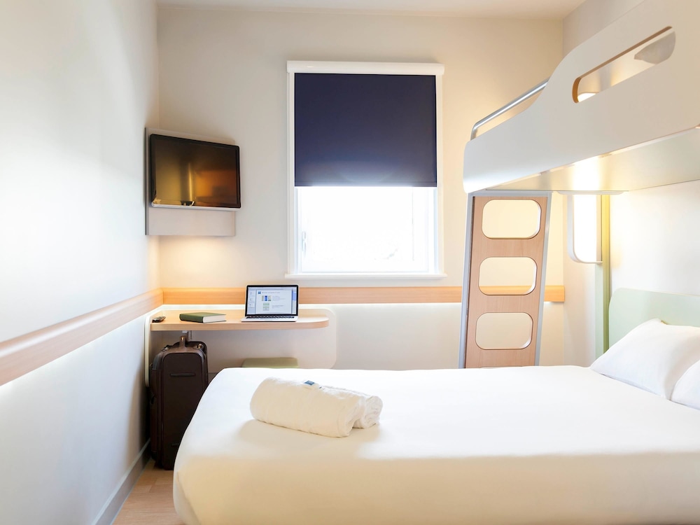 ibis budget Edinburgh Park 4
