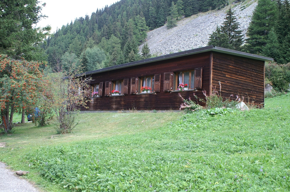 Photo 18