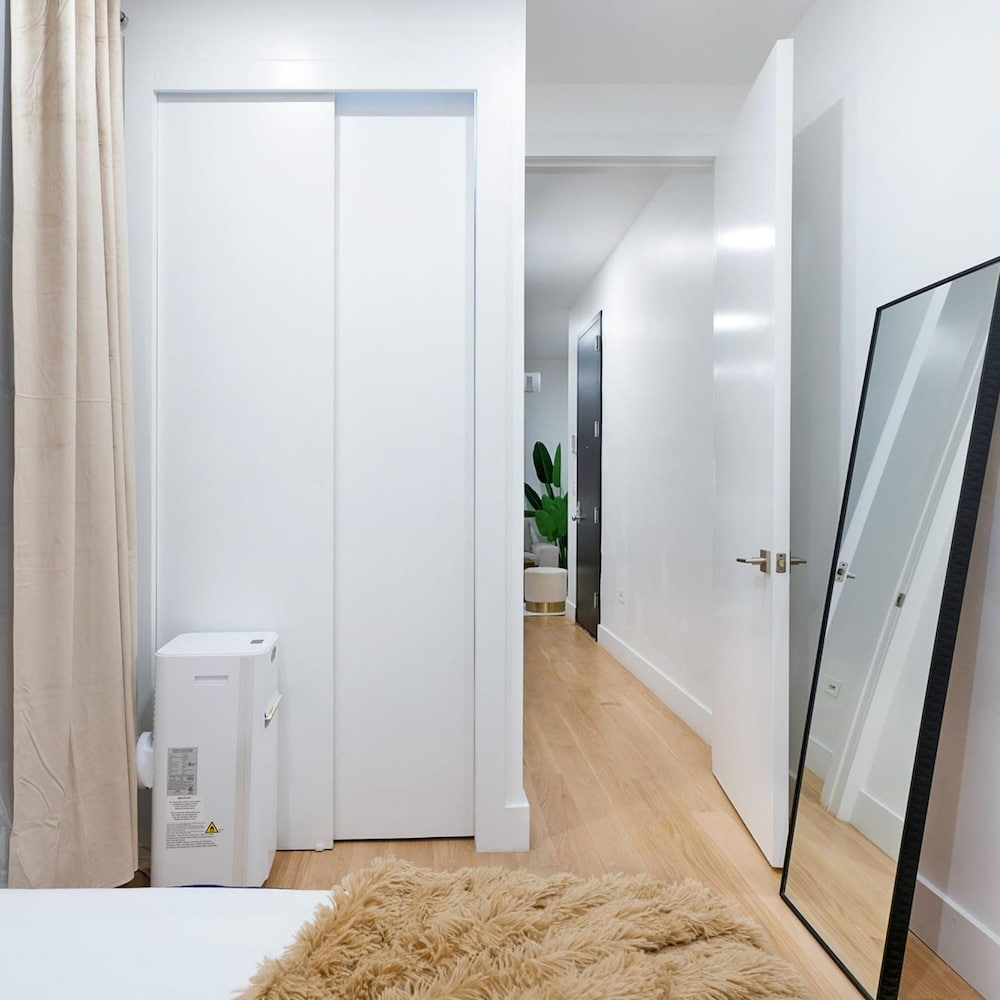 1290-3 New Renovated 2 Bedrooms in UES
