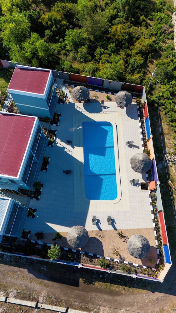 Wayma Paradise Resort