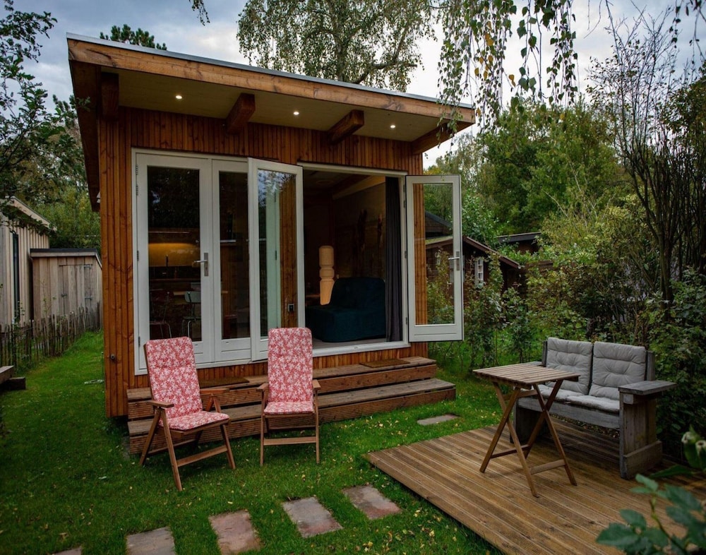 Charming Chalet in Sint Maartenszee