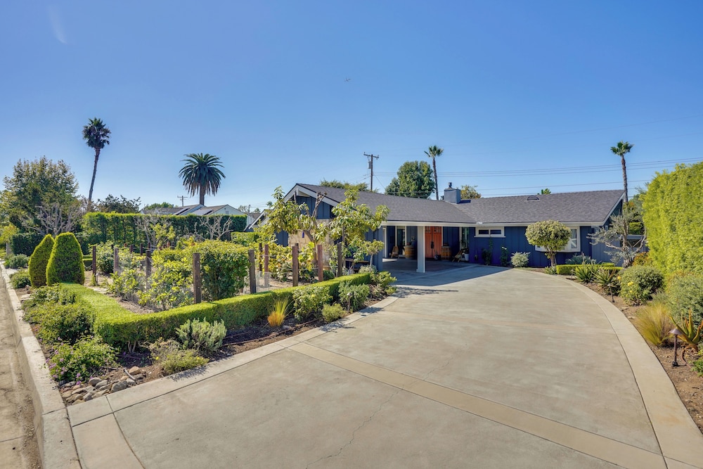 Mid Century Modern Gem w/ Pool in North Tustin