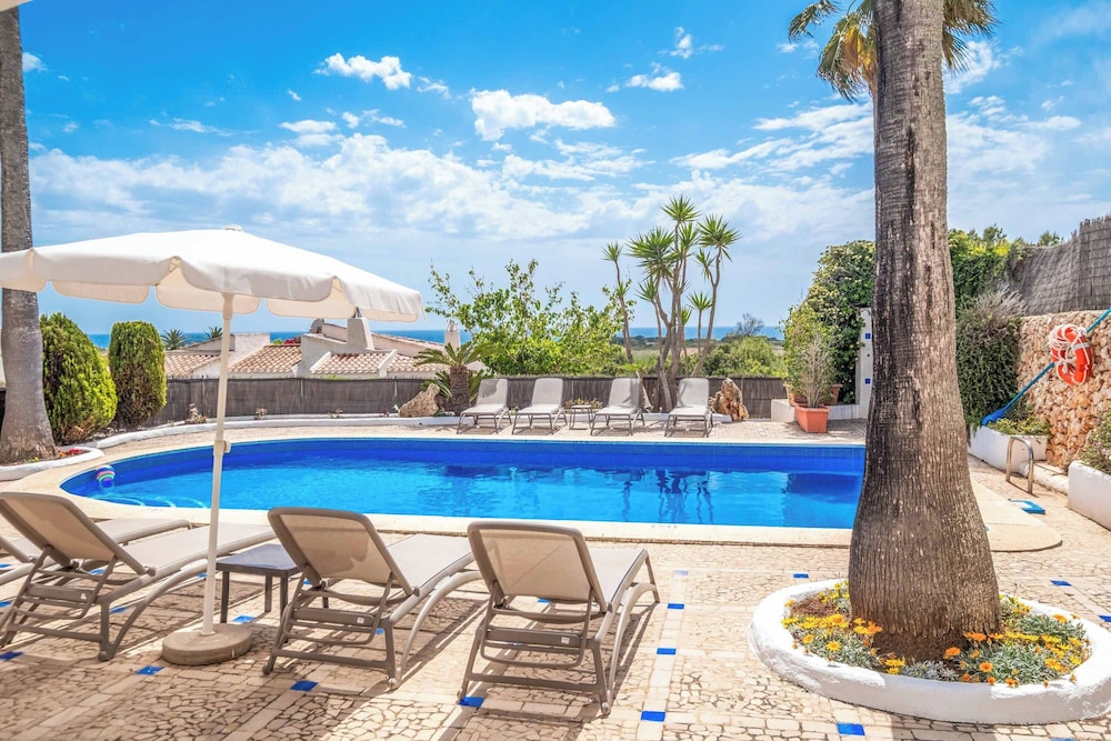 Villa Delfin