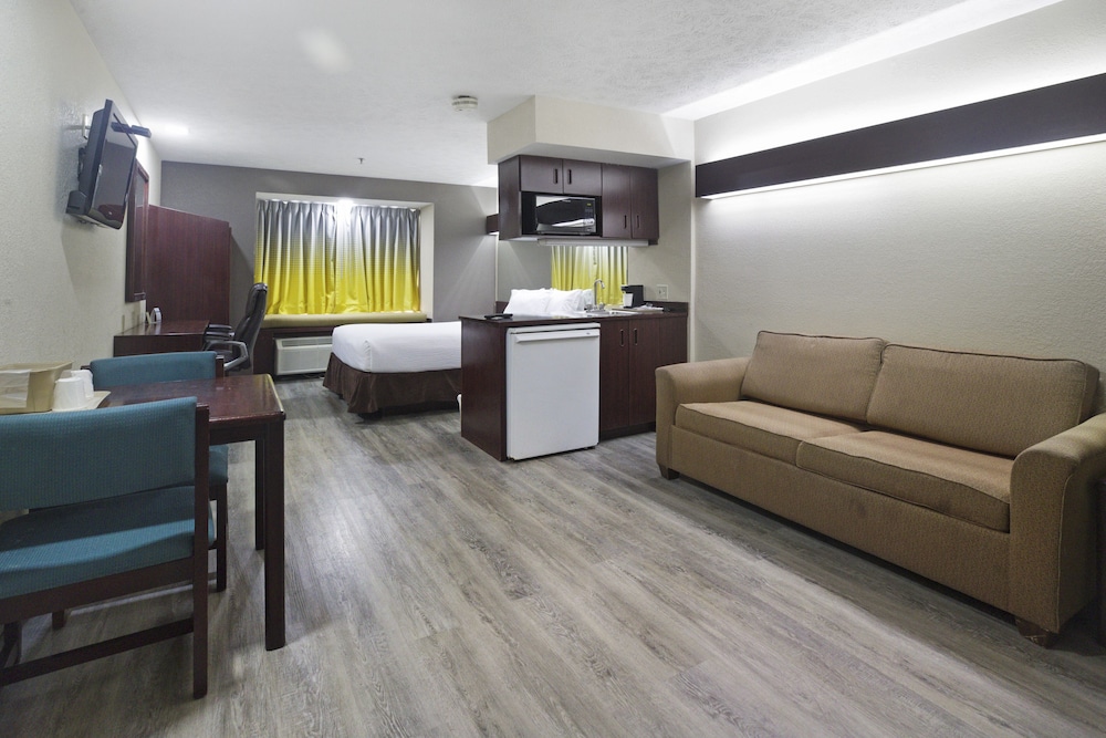 Meridian Vacations - Microtel Inn  Suites by Wyndham Meridian - Property Image 20