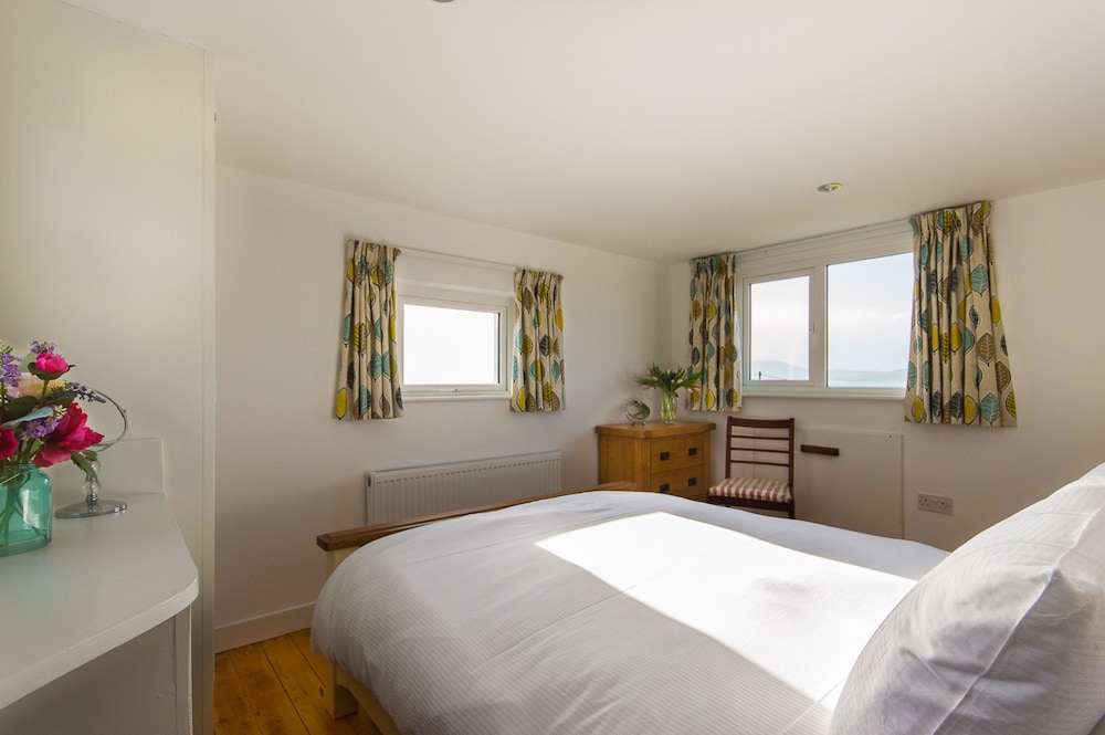 Cosy two Bedroom Cottage in Waterville With sea Views
