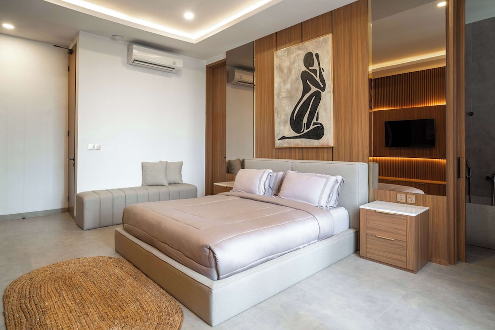Azora Villa - 3 BR Villa