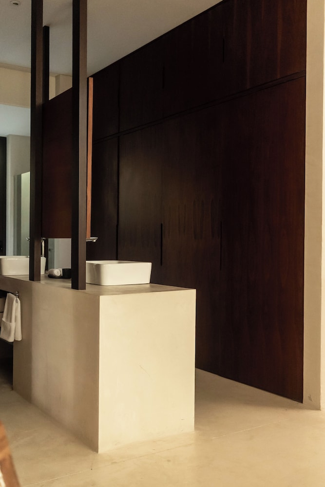 BT Homes - Zama Boho