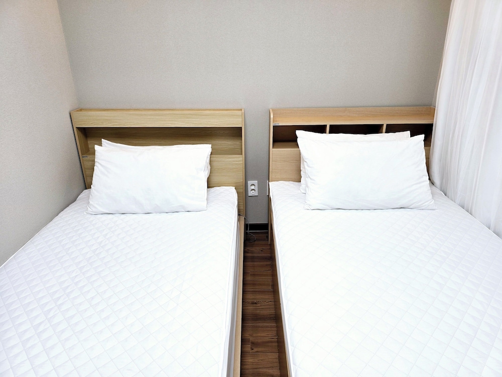Incheon Airport Guesthouse L view 5