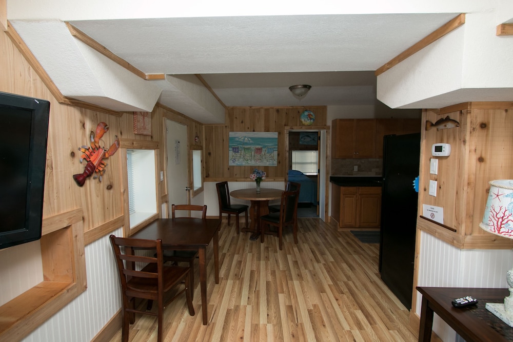Outer Banks Motel - Village Accommodations