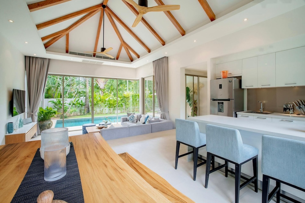Trichada Stylish Private Pool Villa 3, Bang Tao
