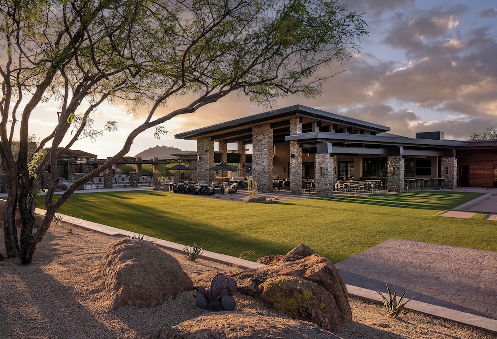 Mountain House Lodge at Sereno Canyon