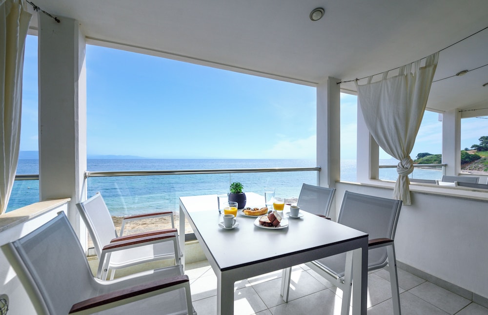 Elpiniki Luxury Apartments