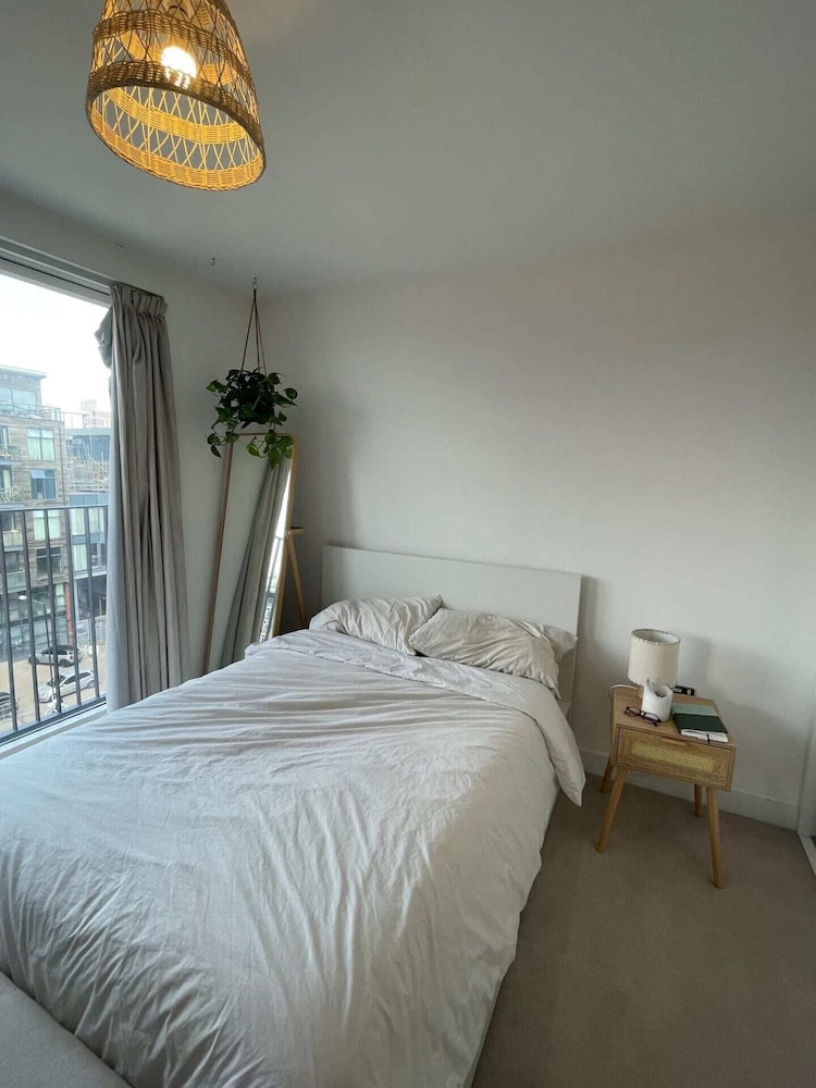 Beautiful & Bright 2BD Flat - Hackney Wick