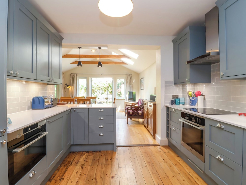 Samphire House