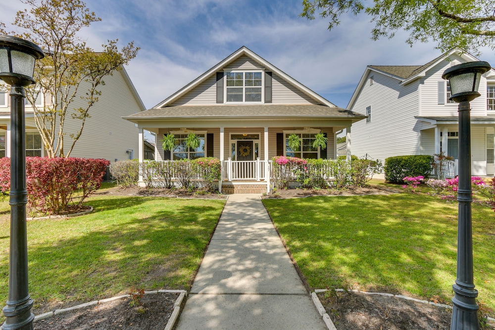 Hotel Bluffton Vacation Rental w/ Private Hot Tub - Image 1