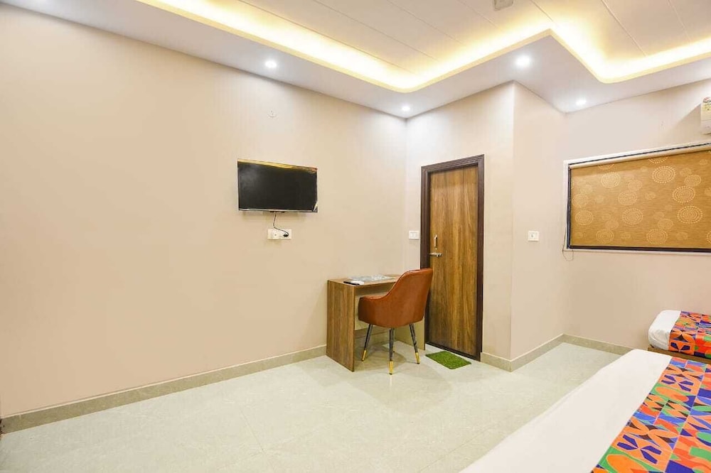 Hotel Castle Meridian Dwarka