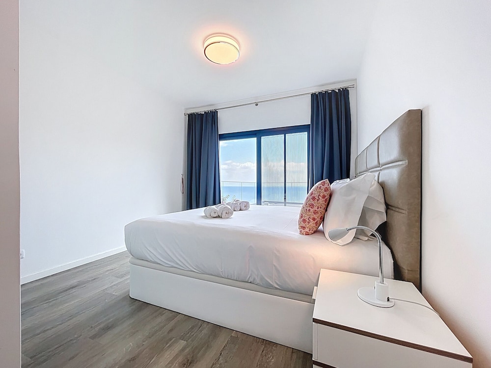 Cliff Ocean Apartment by Atlantic Holiday