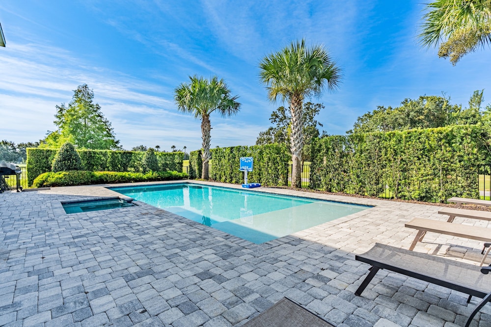 Villa With Private Pool - Home Gym - Home Theatre