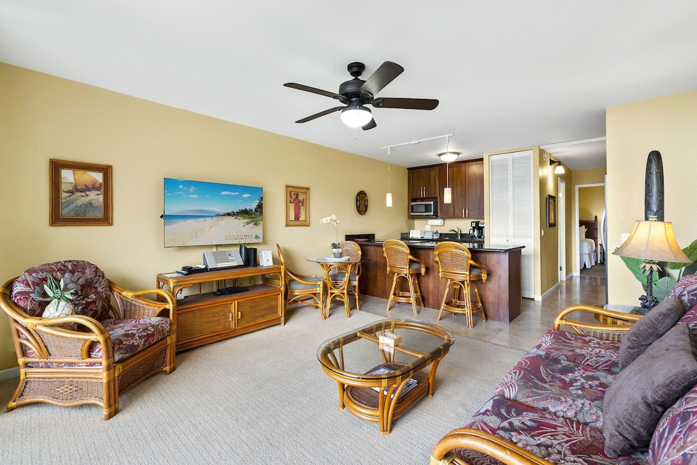 Maui Vista 1-308 - Steps From the Beach, Renovated, Ocean Views, New Windows, AC
