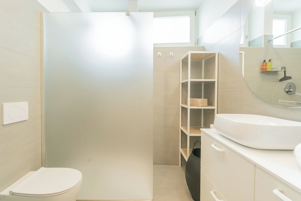 Central & White Apartment by Rent all Como