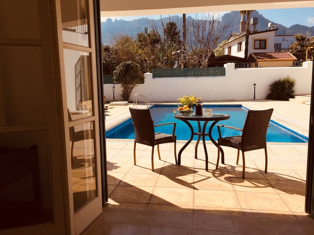 Villa Shifa by Amy Villas view 5