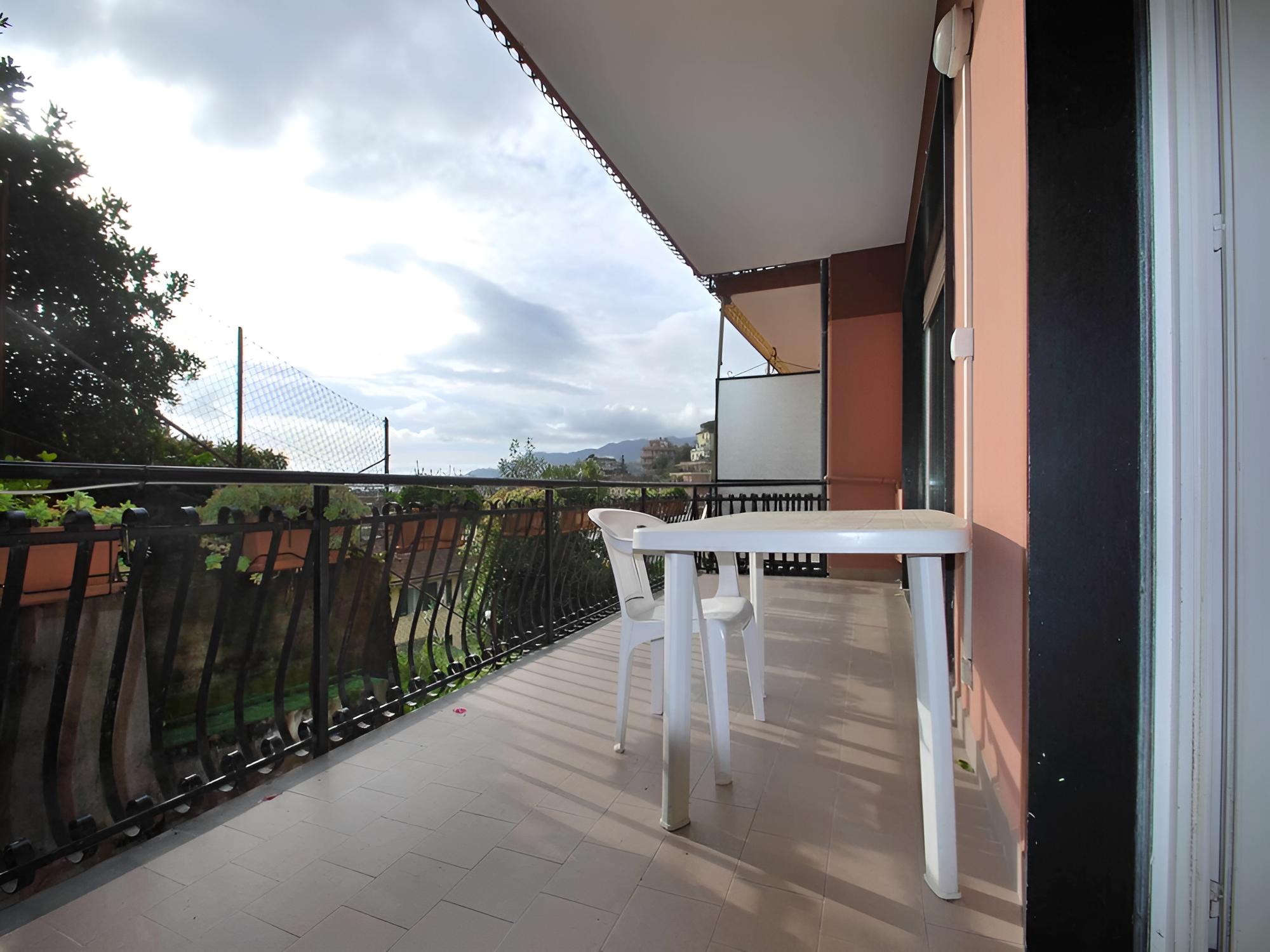 Mandorlo view 5