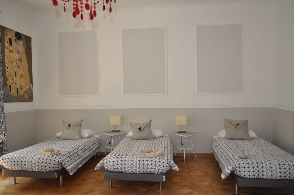 Da Noi en Trieste — hotel room